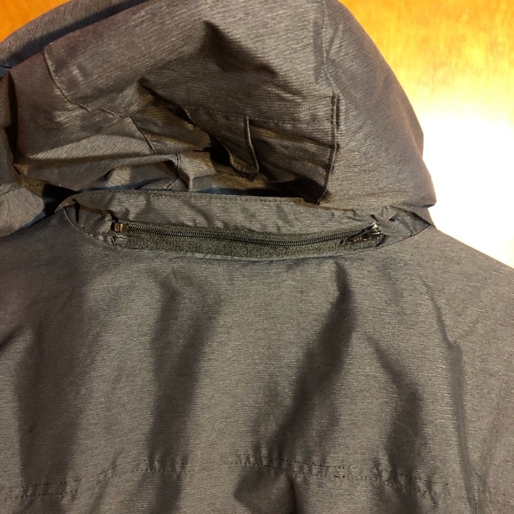 Columbia Winter Ski Jacket - Picture 3 of 6